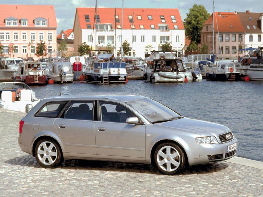  Audi A4 3.0 Quattro Avant (B6,8E) 2001 года  (фото 10 из 16)